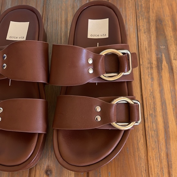 Dolce Vita platform sandals - Picture 2 of 2